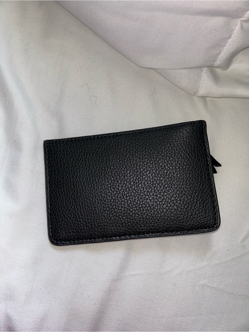 Tory Burch Black Pebbled Leather Slim Card Wallet with Gold Logo - Picture 2 of 2
